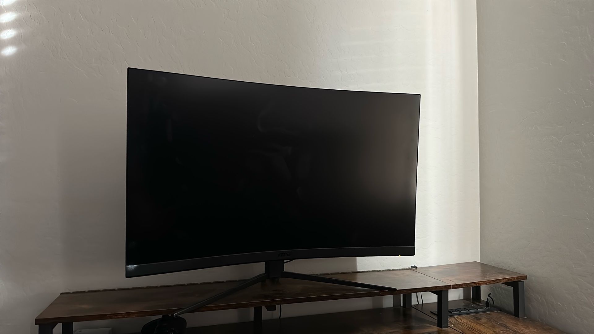 31.5 inch MSI curved monitor