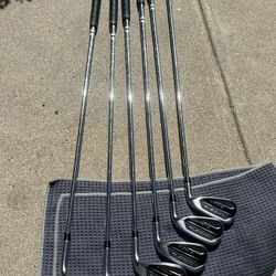 Full Golf Set of Cobra F Max Superlite Irons 6-S Right Handed With Taylormade driver,Hybrid, 3 Wood, Putter, And driver Comes With All New Jumbo Grips