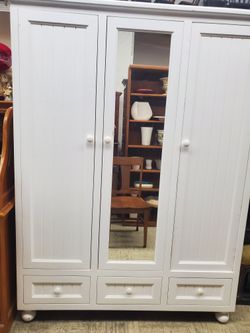Wardrobe Dresser Combo Solid Wood Nice Excellent