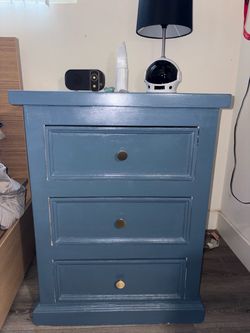 Refurbished-Vintage-Blue-3 drawer NightStand