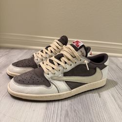 Travis Scott Reverse Mocha Size 11.5