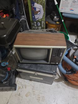 Radioshack tv black and white