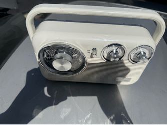 Radio/bluetooth speaker