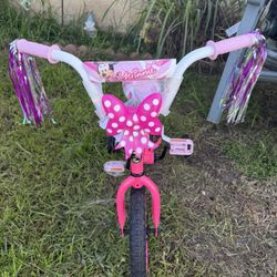 Minnie mouse kids bike