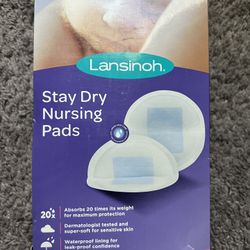 Breast Pads And Breast Milan Storage Bags 