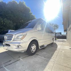 2014 Mercedes Benz Sprinter 3500 Ocean One By Advanced 