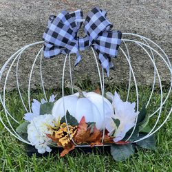 Fall Pumpkin Centerpiece 