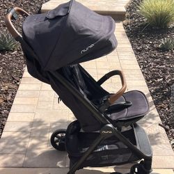 Nuna TRVL Lightweight Stroller – Caviar (Black) – Good Condition