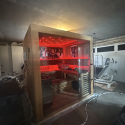 Large 6 Person Traditional Sauna With Steam Capability 