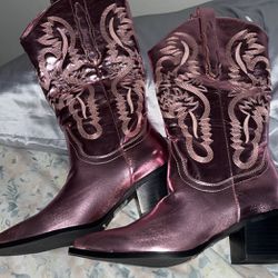 Brand new Never Worn Size 7 Designer Cowgirl Boots