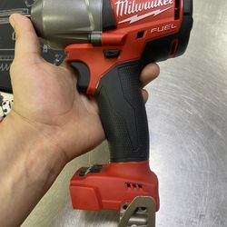 Milwaukee M18 1/2 Inch Mid Torque Wrench 