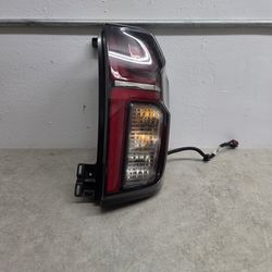 Right tail light chevrolet tahoe suburban 2021 2022 2023 2024