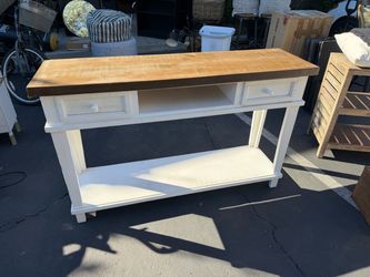 Crate & Barrel Entry Table