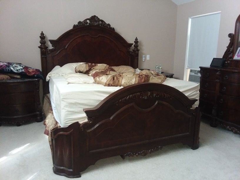 Bedroom Set