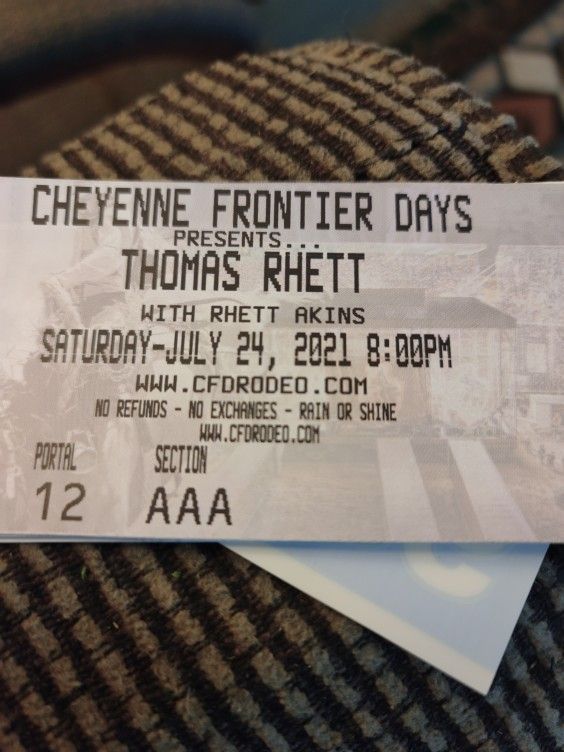 Thomas Rhett Cheyenne Frontier Days