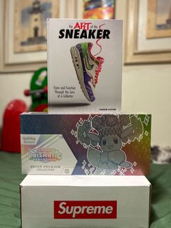 POKEMON SCARLET & VIOLET PRISMATIC EVOLUTIONS SUPER PREMIUM COLLECTION