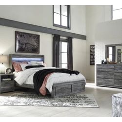 6 Piece Ashley Bay storm Bedroom Set 