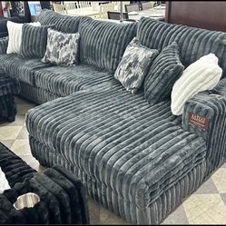 ****Customizable C.  O.  R.  D.  U.  R.  O.  Y.   Sectionals ****