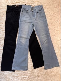 BRAND NEW/ LEVIS Flare Size- 27