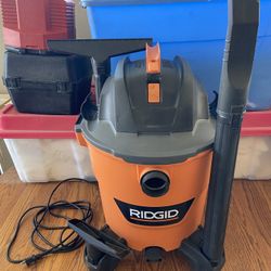 Rigid 12 Gallon Shop Vacuum Like New