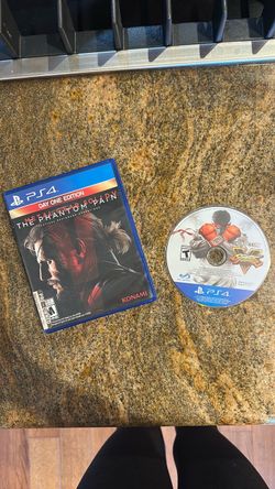PlayStation 4 Games - Street Fighter V and Metal Gear Solid V