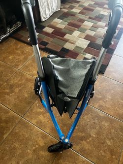 Walker with zip bag