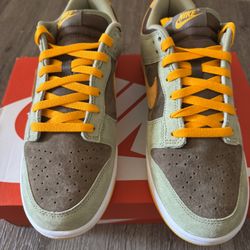  Nike  Dunk Low 