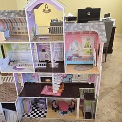 Doll house For Sale