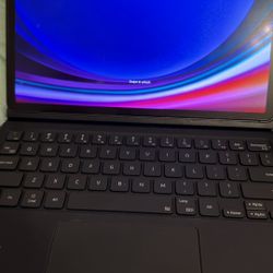 Best Offers Welcome —-Samsung Tab s9 128gb with keyboard case and s pen  $440   
