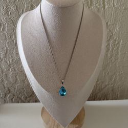 Teardrop necklace