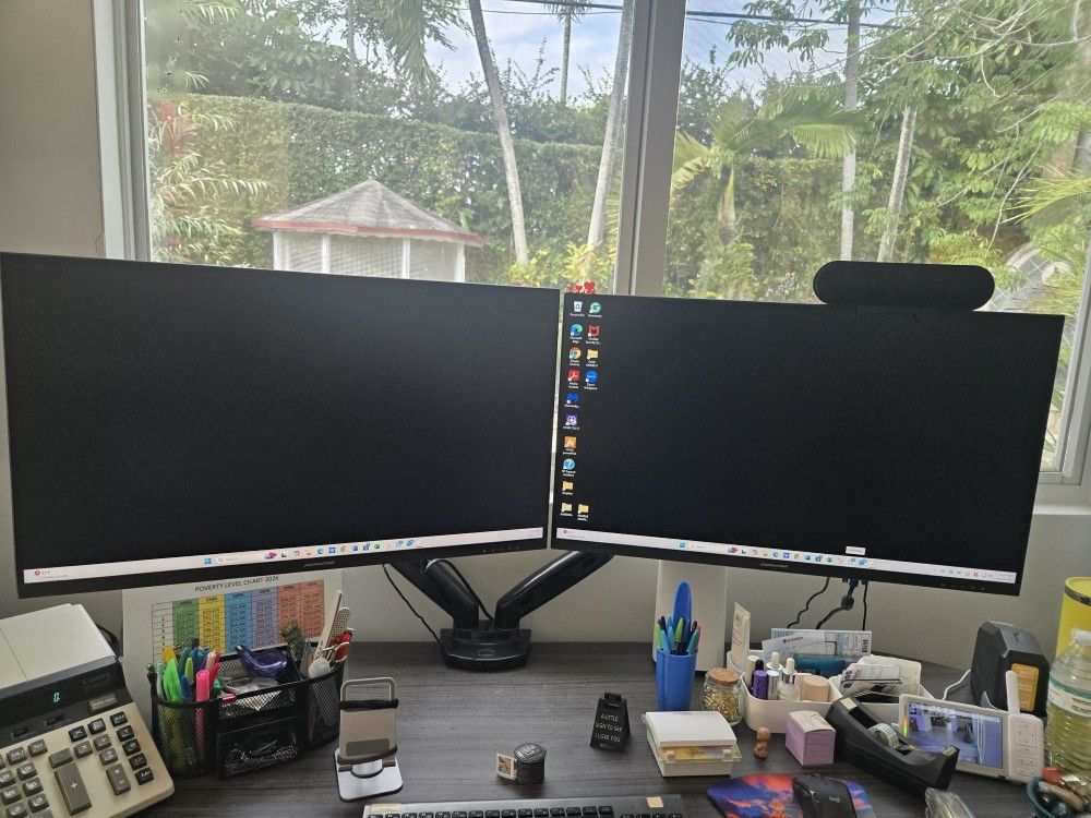 2 Monitors And Stand