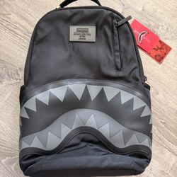 Authentic Sprayground Shark Central Limited Edition Backpack – Excellent Condition