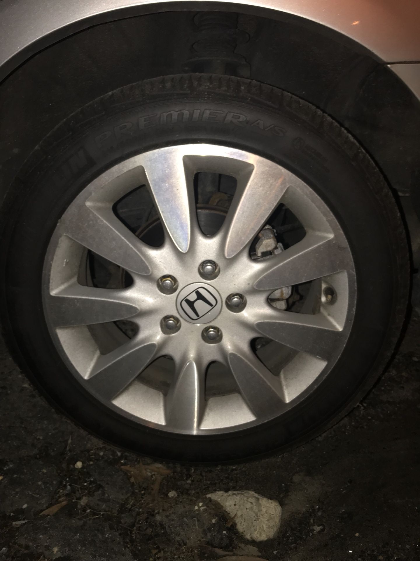 HONDA ACCORD 2007 ORIGINAL RIMS W BRAND NEW Michelin tires. for Sale in ...