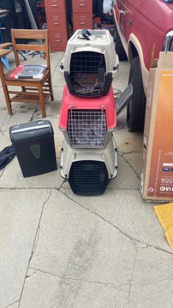 Cat carriers