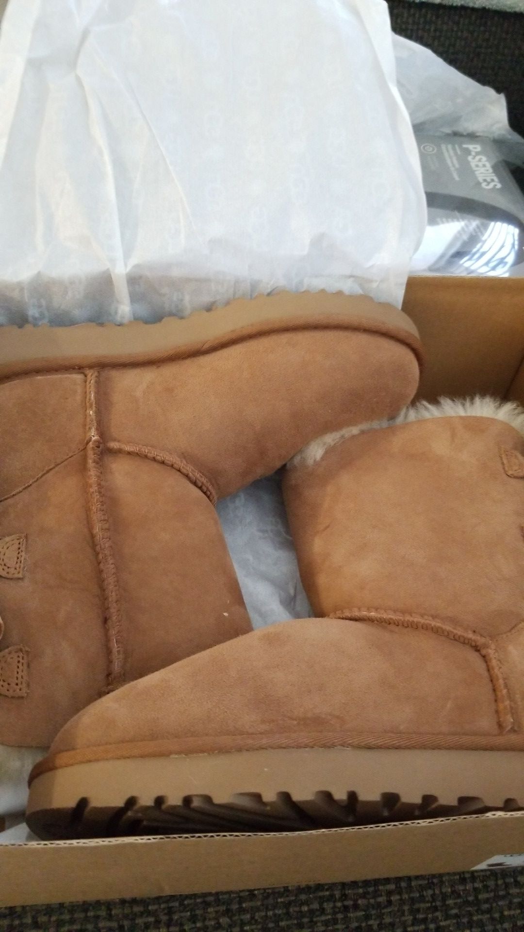 New ugg size 5