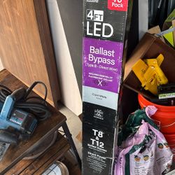 Led Light Bulbs 4ft Industrial Use 10 Pack  OBO 