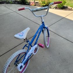 Girls bike