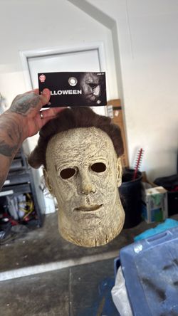 Michael Myers mask