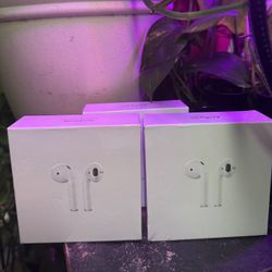 Apple AirPods 2nd Generation with Charging Case - White