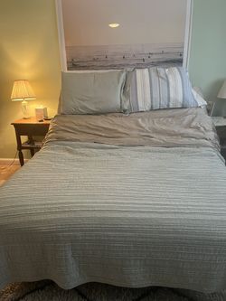 Adjustable Queen Frame And Mattress