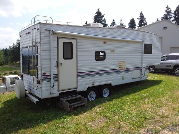 1995 Forest River Wildwood 29' 5th wheel with large slide. for Sale in ...
