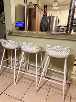 Counter Stool Set of 3 *250 Lbs Wt Capacity, Polypropylene, Steel, Indoor/Outdoor *white