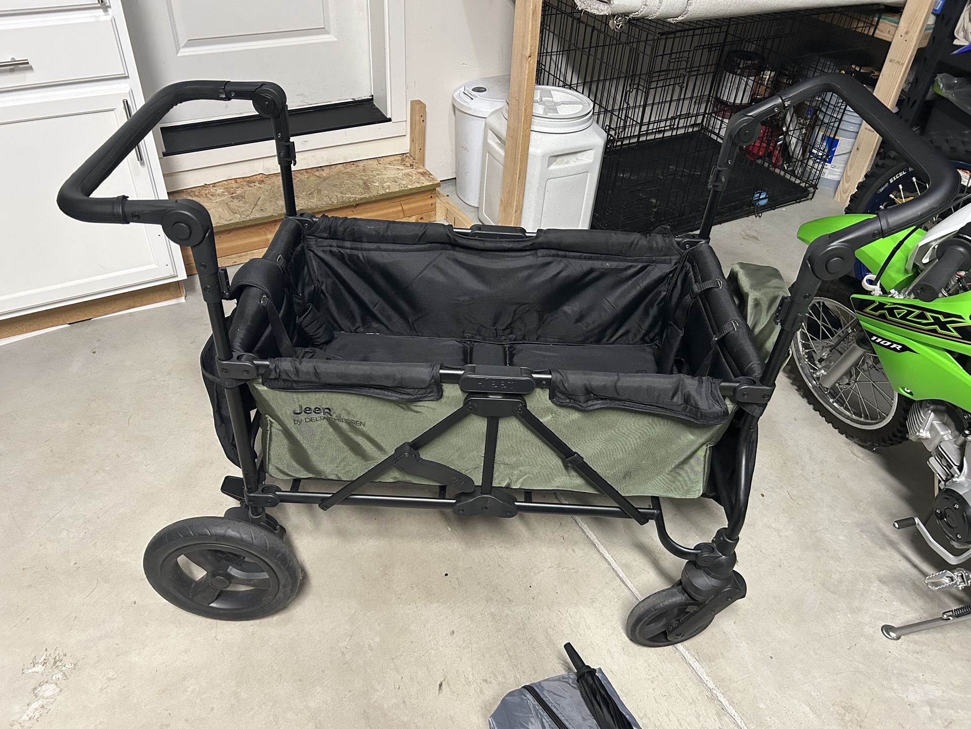 Jeep Wagon Stroller Deluxe