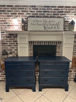 Two Beautiful Refinished Drexel Heritage Solid Wood Nightstands / Bedside Chests / Side Tables