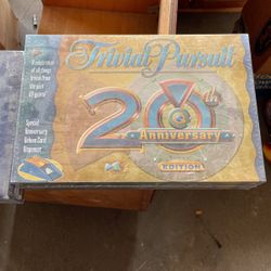 Trivia Pursuit 20th Anniversary Edition