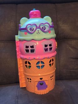 Mattel Polly Pocket Micro Dolls Large Gelato House Playset Ice Cream Bear Theme