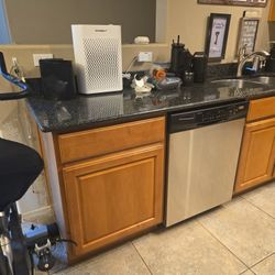 Full Kitchen And Appliances