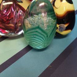 Rhonda 3 Paperweights