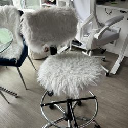 White Fur Office Chair/Drafting Stool