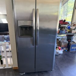 Frigidaire Kitchen Appliances